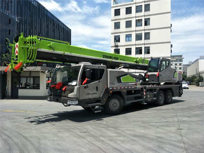 罗定市随车吊师傅告诉你租赁随车吊车如何区分吨位